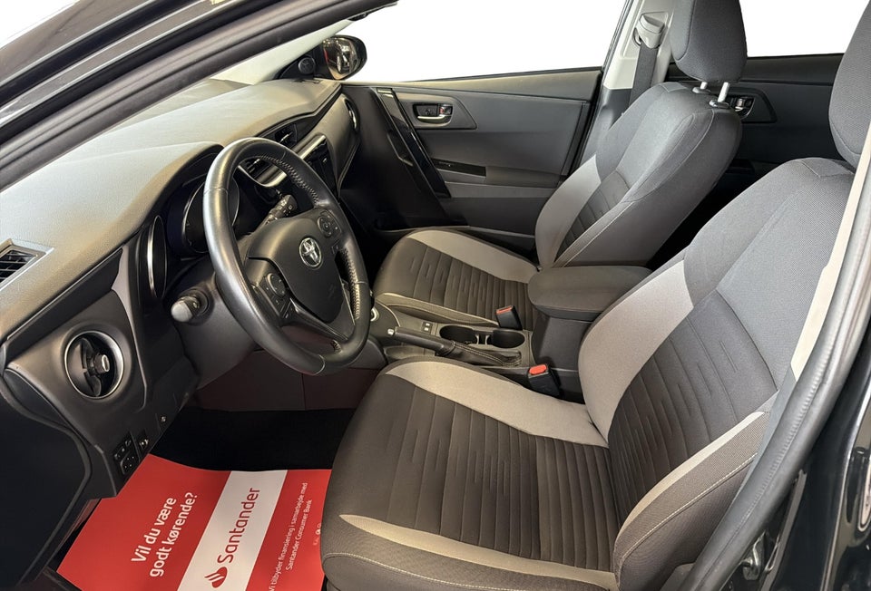 Toyota Auris 1,8 Hybrid H2 Comfort Touring Sports CVT 5d