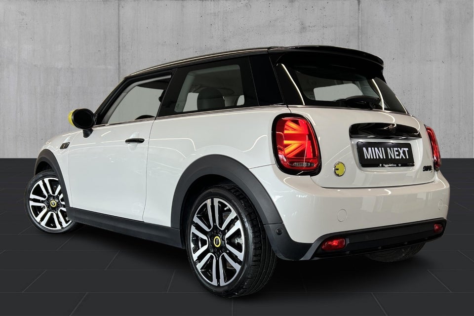 MINI Cooper SE Classic Trim 3d