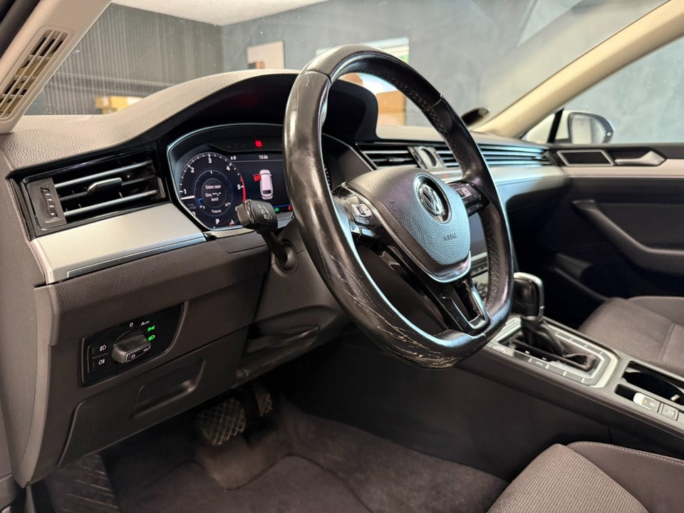 VW Passat 2,0 TDi 150 Business Variant DSG 5d