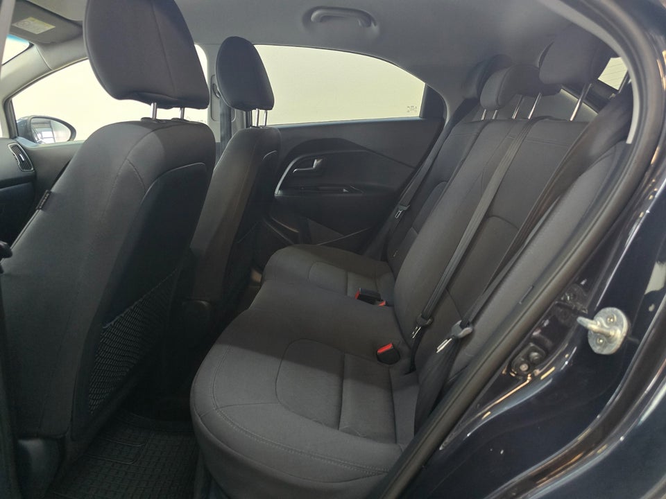 Kia Rio 1,4 CVVT Attraction 5d