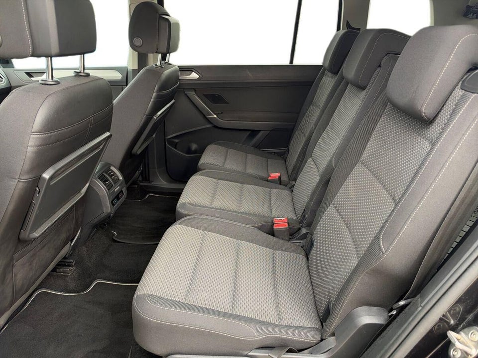 VW Touran 1,6 TDi 115 Comfortline DSG 7prs 5d