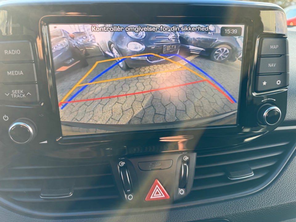 Hyundai i30 1,4 T-GDi Premium Fastback DCT 5d