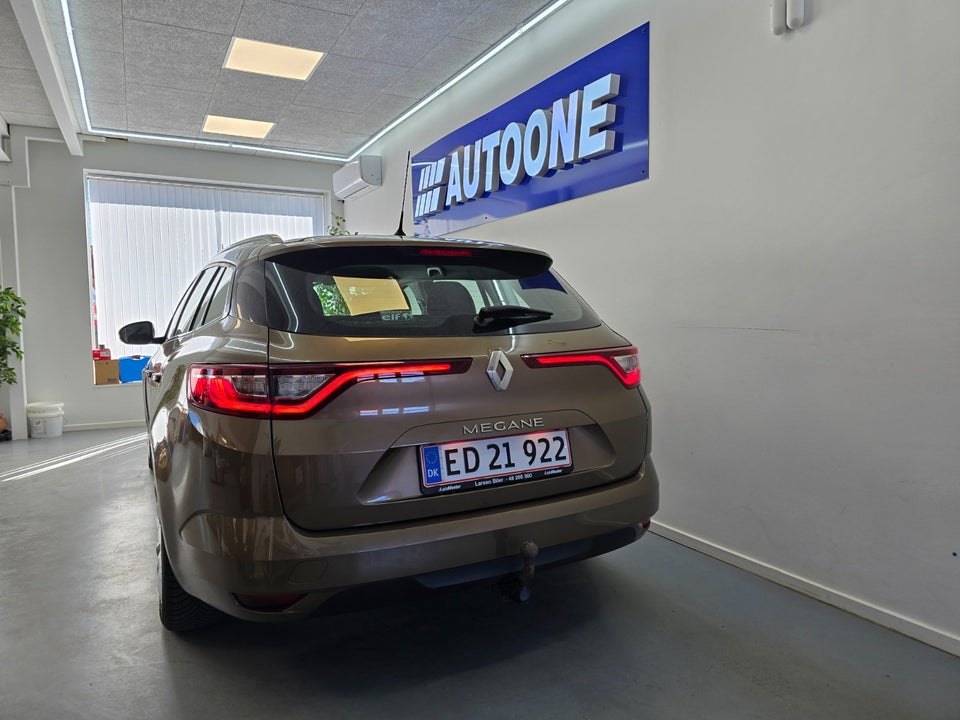 Renault Megane IV 1,2 TCe 100 Life 5d