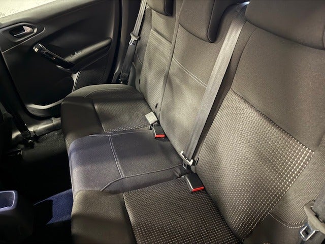 Peugeot 208 1,6 BlueHDi 100 Desire Sky 5d