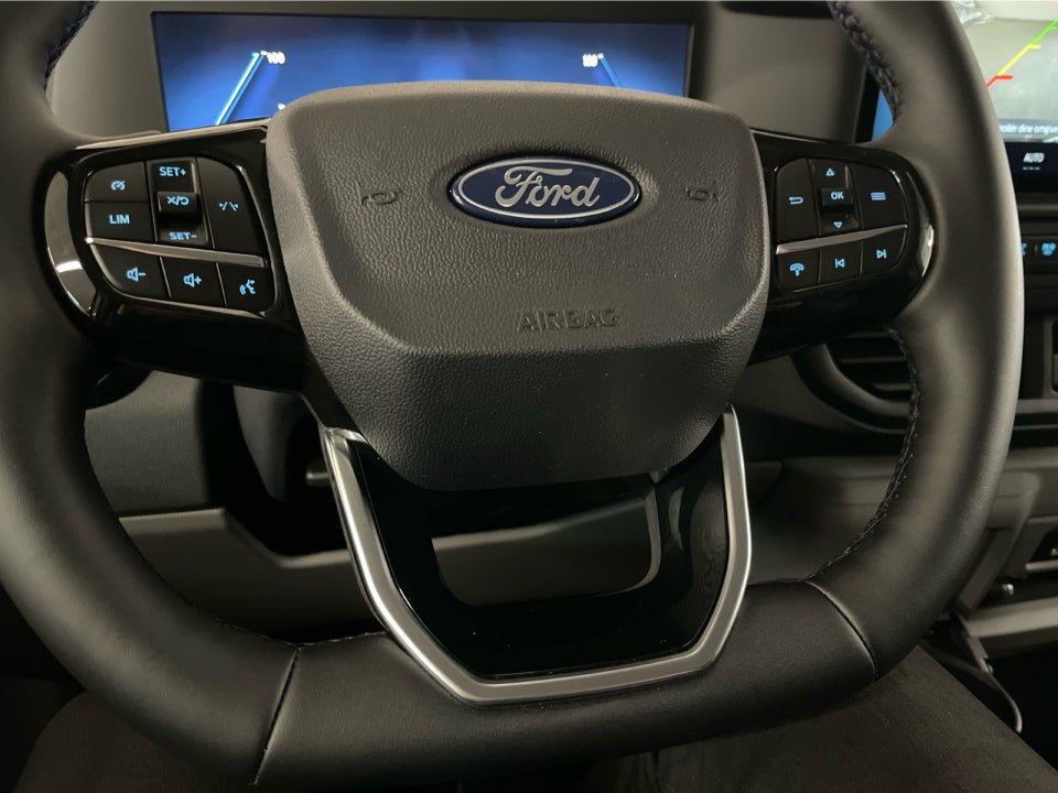 Ford E-Transit Custom 320L 64 Trend