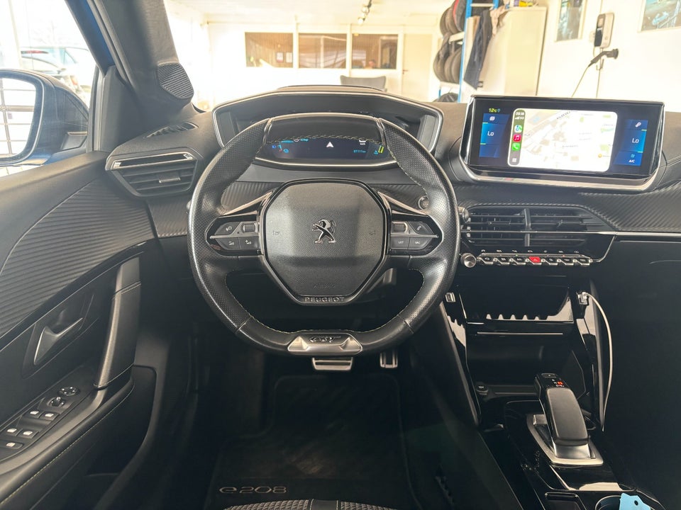 Peugeot e-208 50 GT 5d