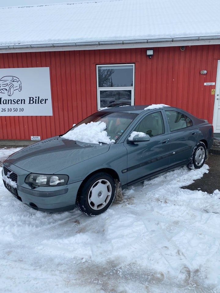 Volvo S60 2,4 140 4d