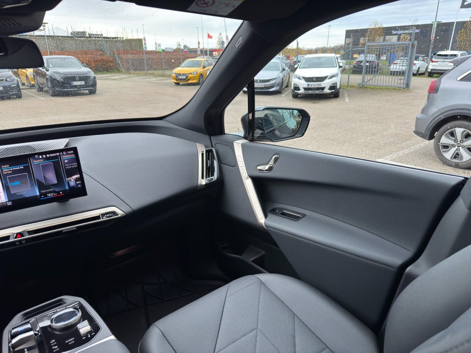 BMW iX xDrive40 5d