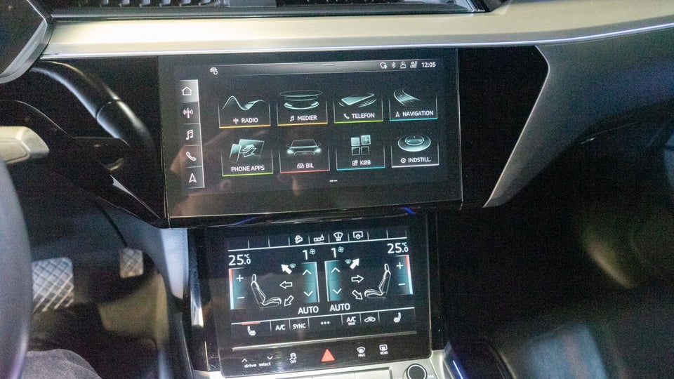 Audi e-tron 55 S-line Sportback quattro 5d