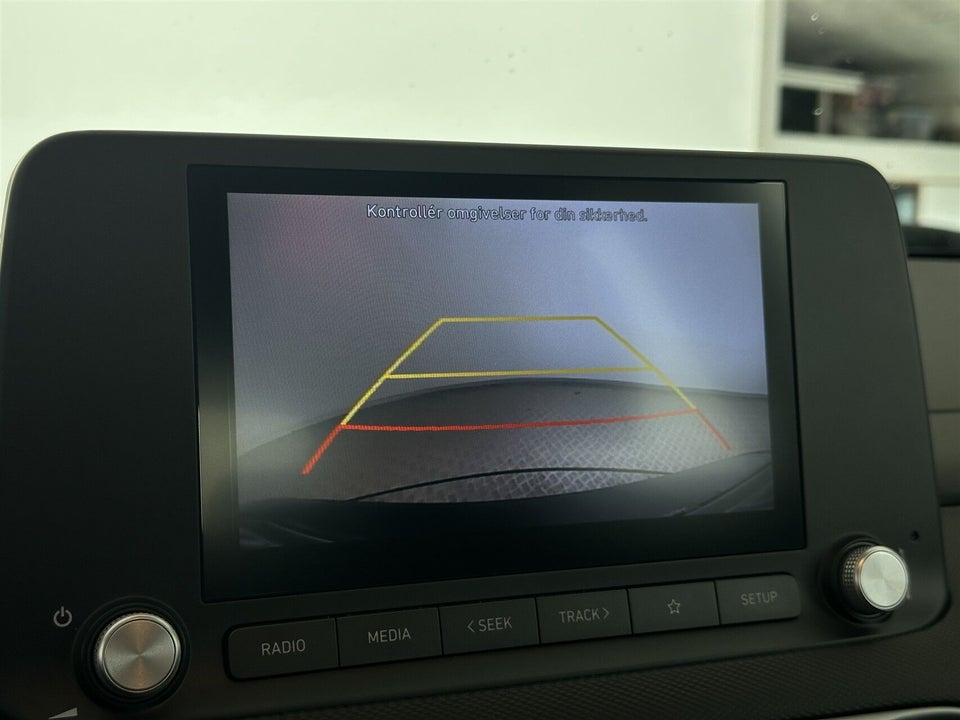 Hyundai Kona 39 EV Essential 5d