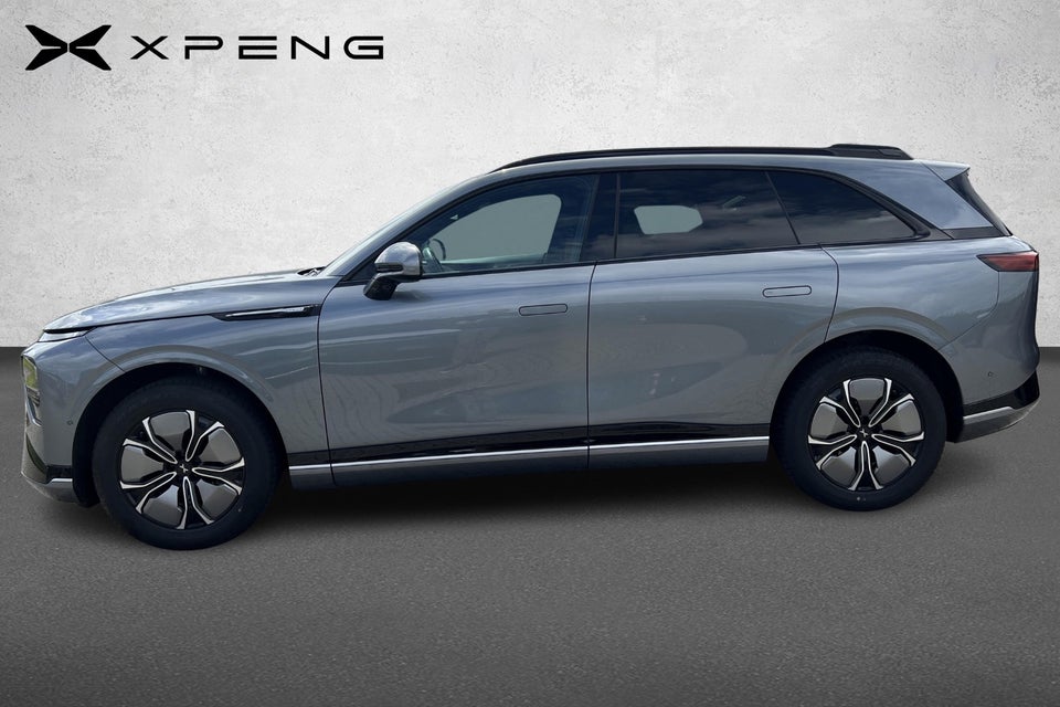 Xpeng G9 Standard Range 5d