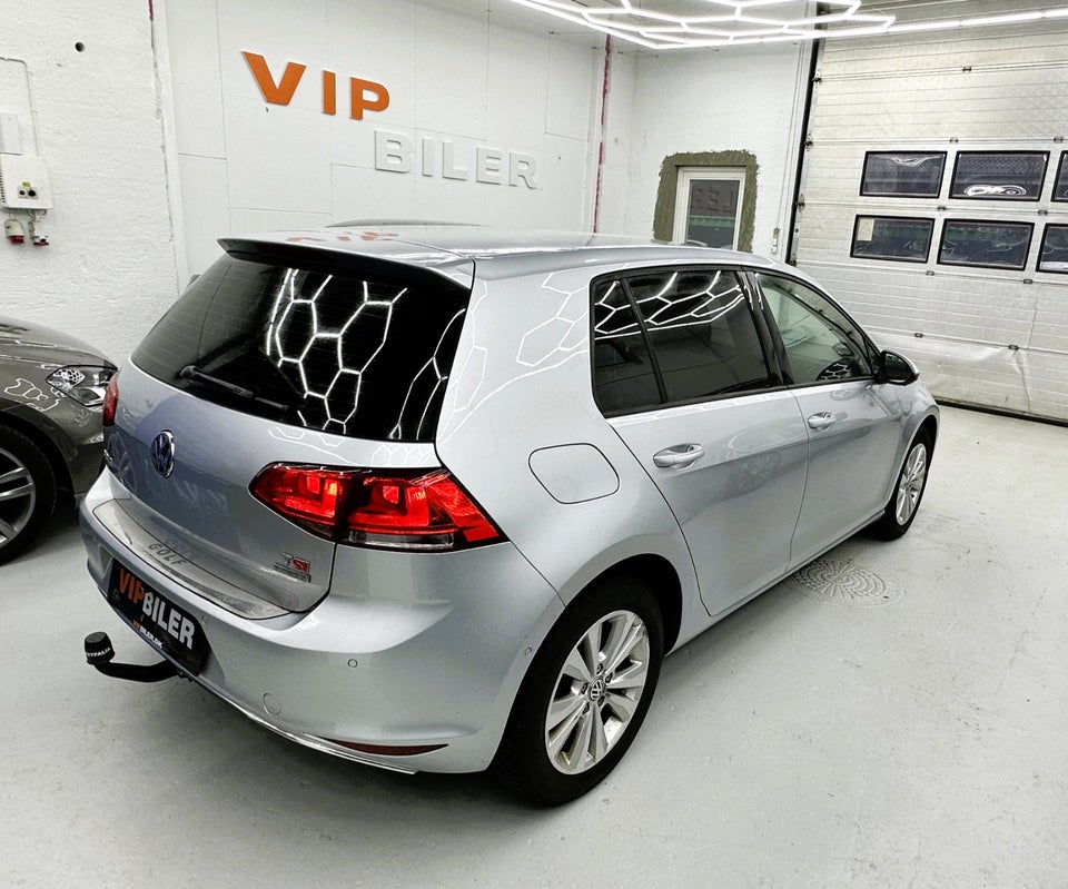 VW Golf VII 1,4 TSi 122 Comfortline BMT 5d