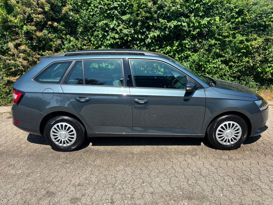 Skoda Fabia 1,0 MPi 75 Ambition Combi 5d