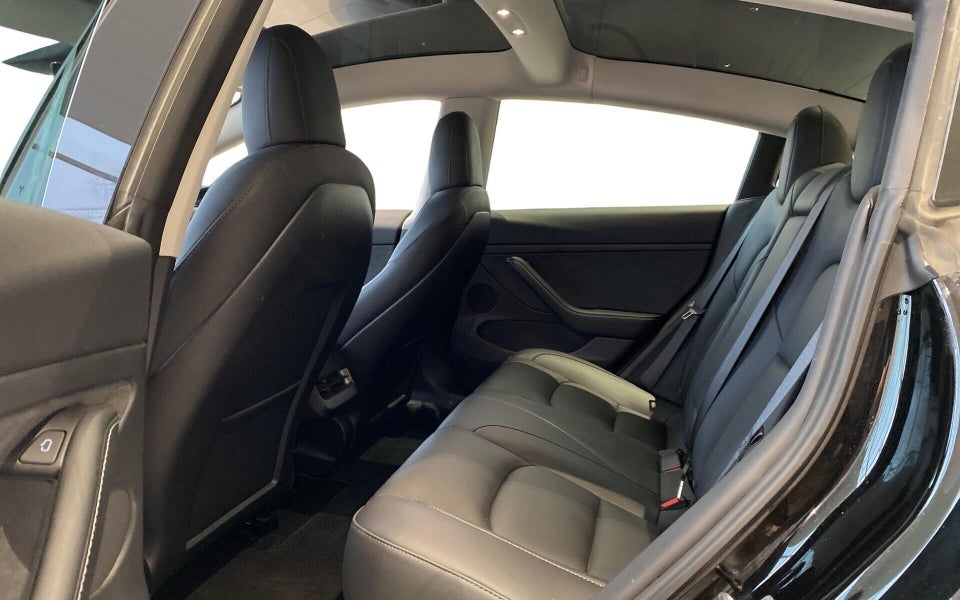 Tesla Model 3 Performance AWD 4d