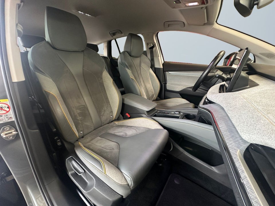 Skoda Enyaq 60 iV Lounge 5d
