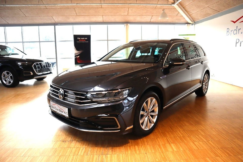 VW Passat 1,4 GTE High Variant DSG 5d