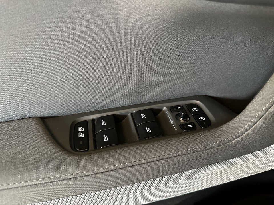 Polestar 2 Standard Range 5d