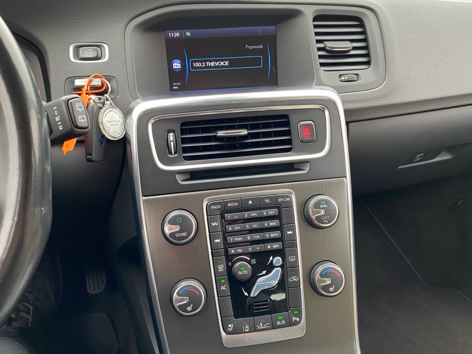 Volvo V60 1,6 T4 180 Summum aut. 5d