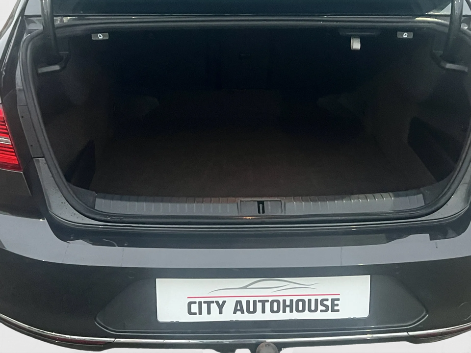 VW Passat 1,5 TSi 150 Highline DSG 4d