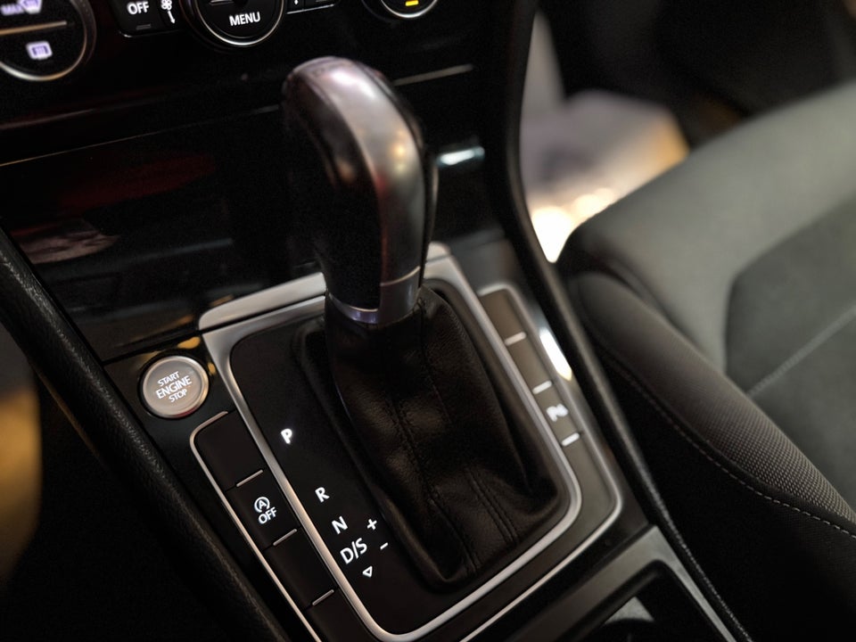 VW Golf VII 1,5 TSi 150 Highline Variant DSG 5d