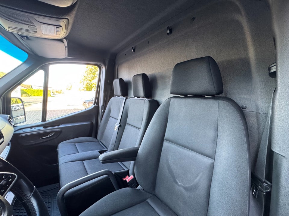 Mercedes Sprinter 319 3,0 CDi A2 Kassevogn RWD