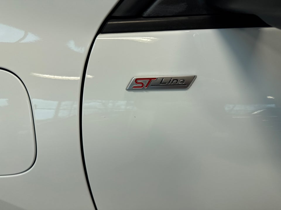 Ford Kuga 2,5 PHEV ST-Line X CVT 5d