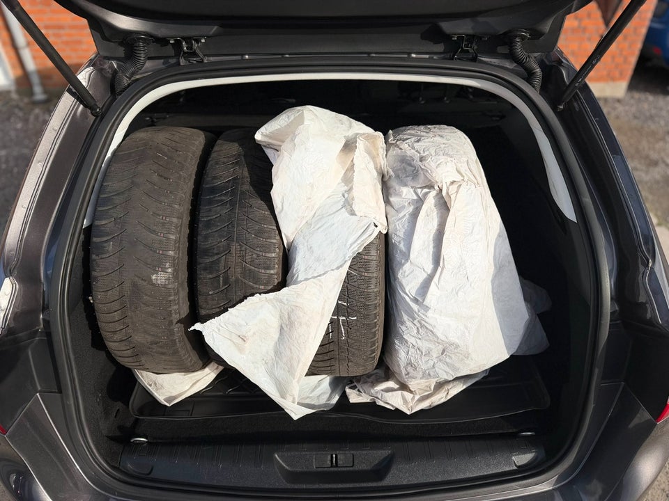Peugeot 308 1,6 BlueHDi 120 Allure SW 5d