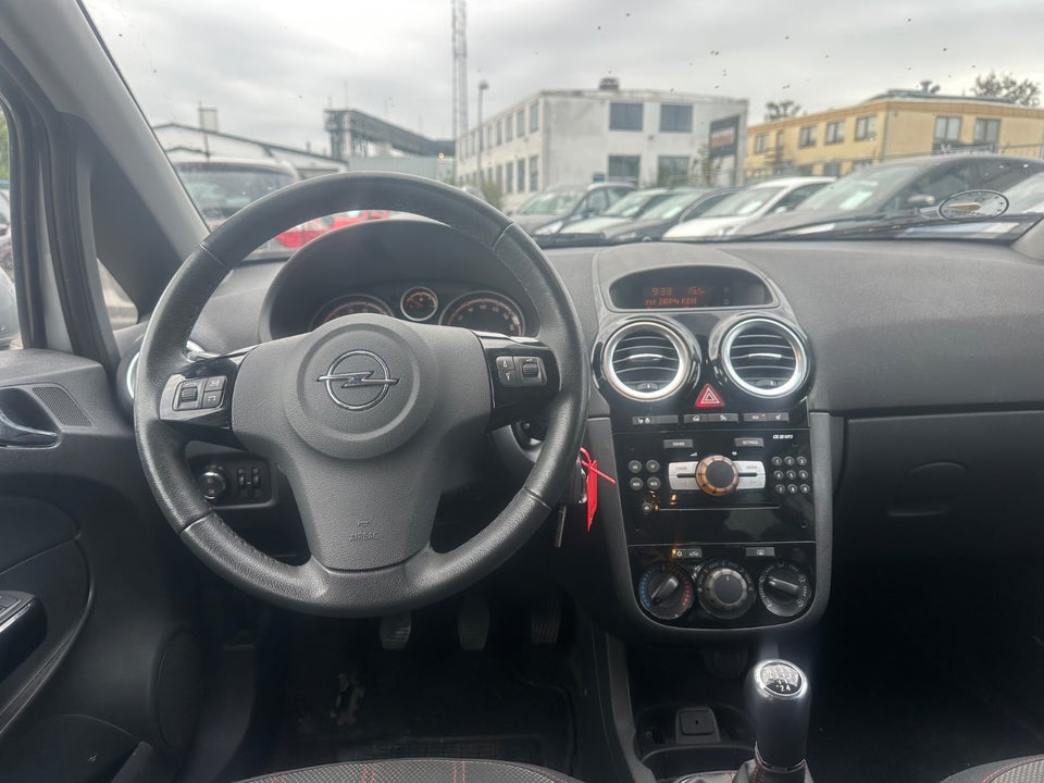 Opel Corsa 1,2 16V Enjoy 5d