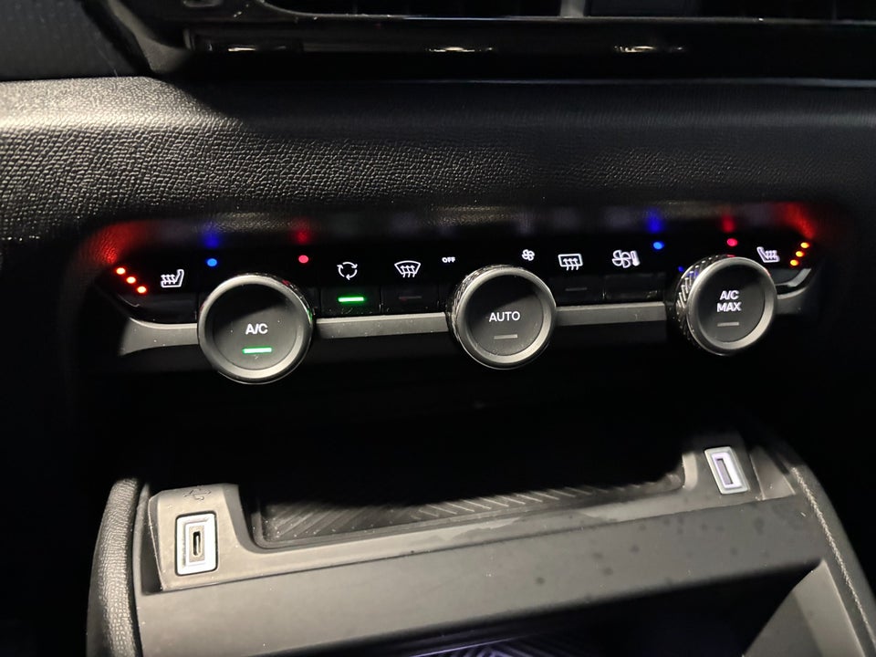 Citroën ë-C4 X 50 Shine 4d