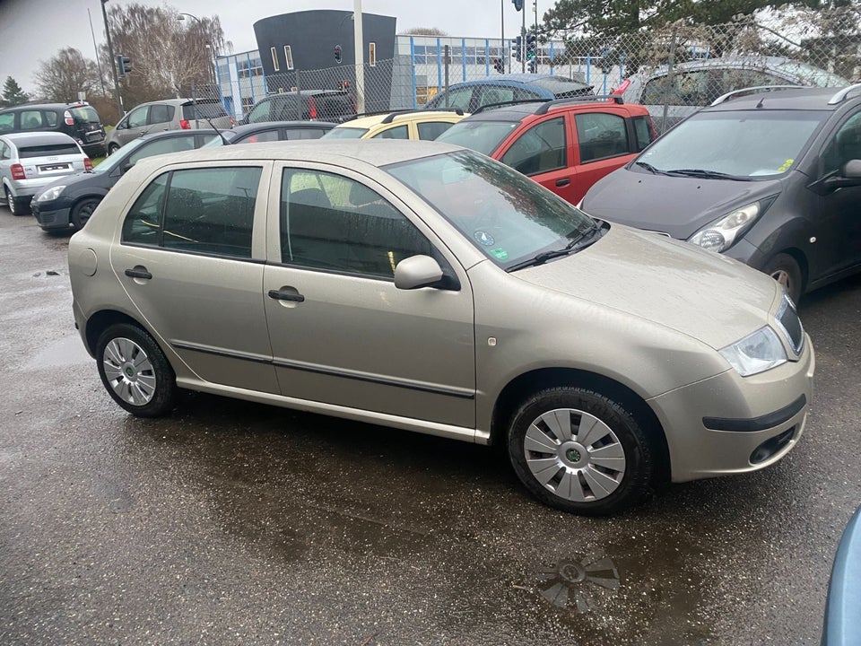 Skoda Fabia 1,2 12V Ambiente 5d