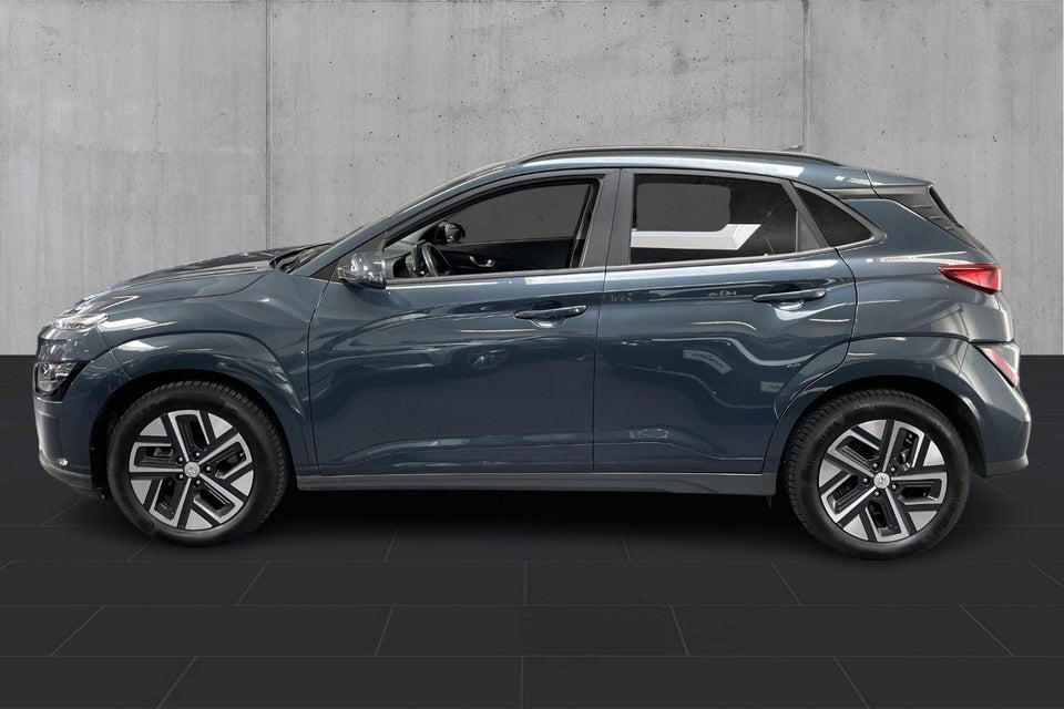 Hyundai Kona 64 EV Essential 5d