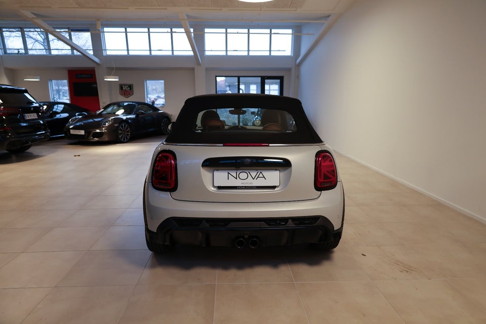 MINI Cooper S 2,0 JC Works Cabriolet aut. 2d