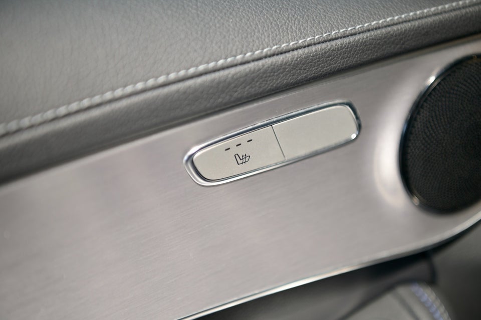 Mercedes C220 d 2,0 AMG Line Night Edition stc. aut. 5d