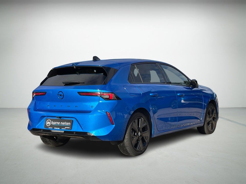 Opel Astra-e 54 Ultimate 5d