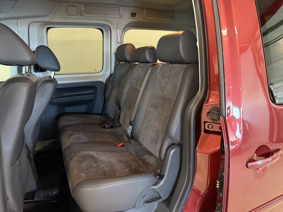 VW Caddy Maxi 1,6 TDi 102 Comfortline BMT 4d