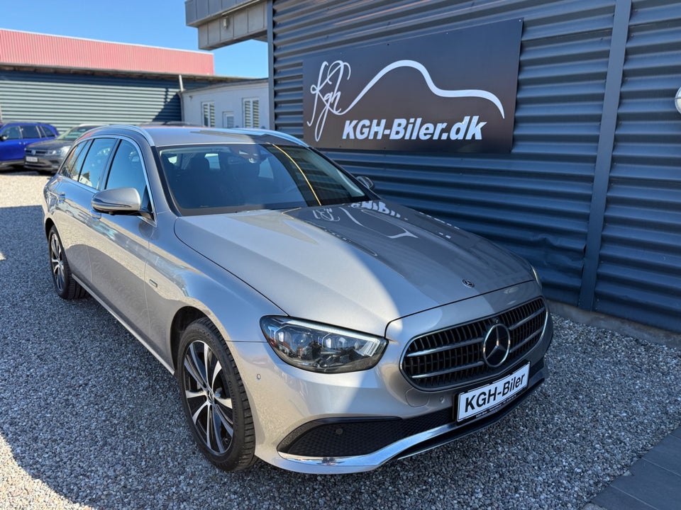 Mercedes E300 de 2,0 Avantgarde stc. aut. 4Matic 5d