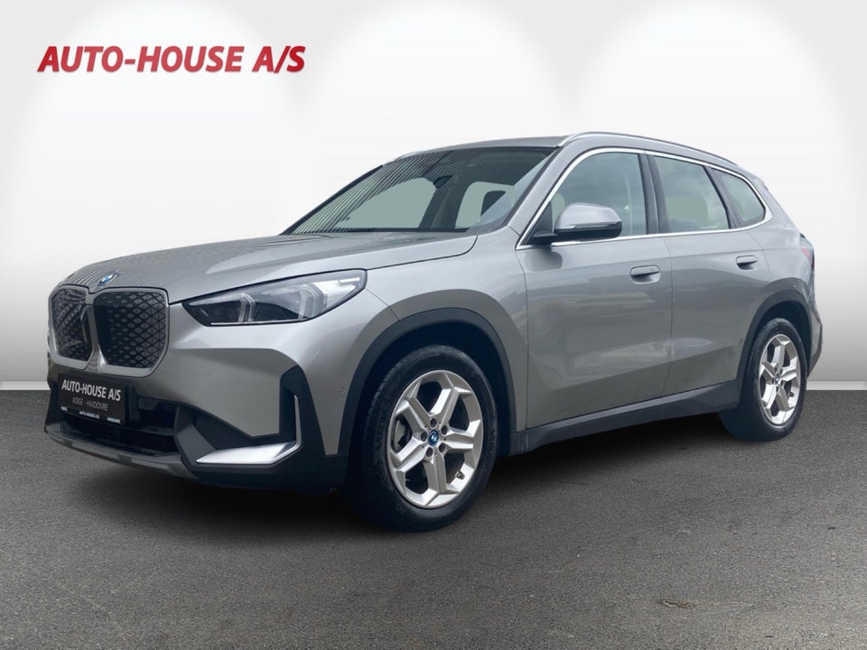 BMW iX1 eDrive20 X-Line 5d