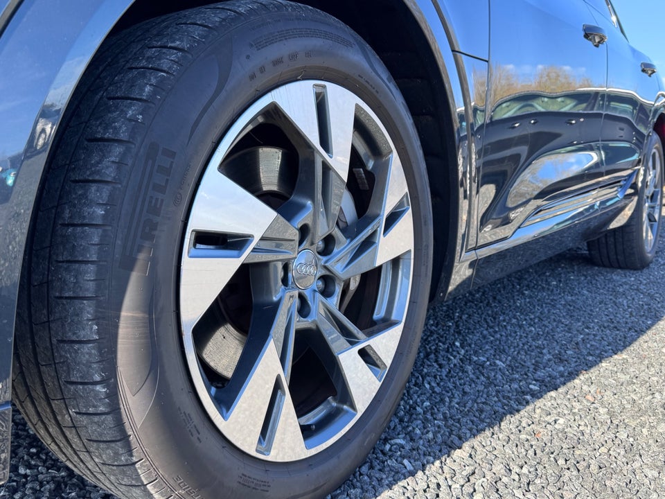Audi e-tron 50 quattro 5d