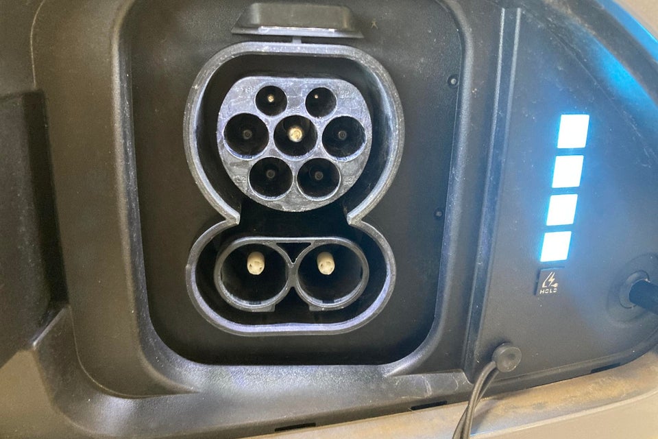 Hyundai Kona 48 EV Essential 5d