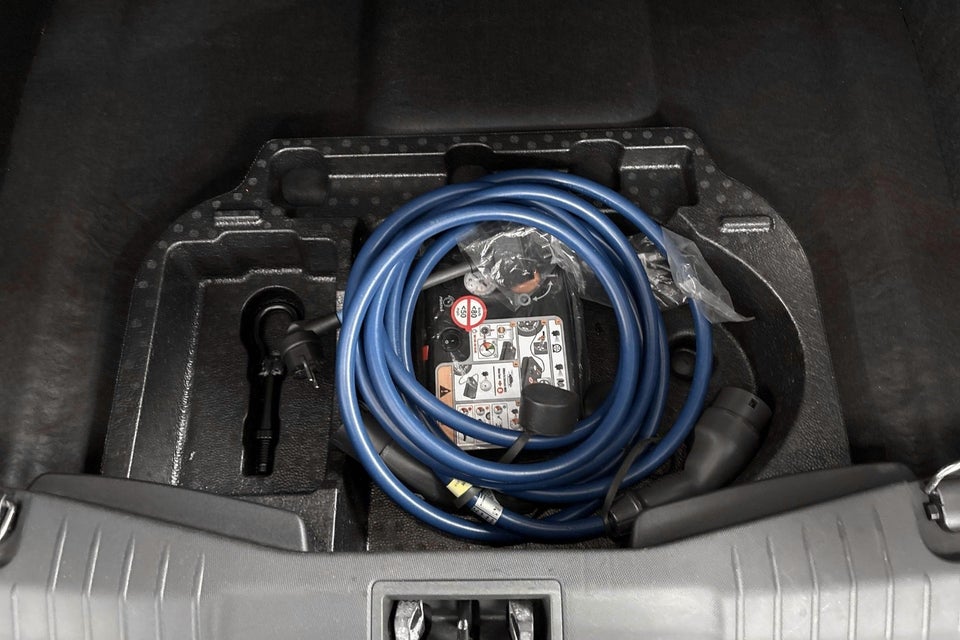 Ford Mustang Mach-E 70 Standard Range 5d