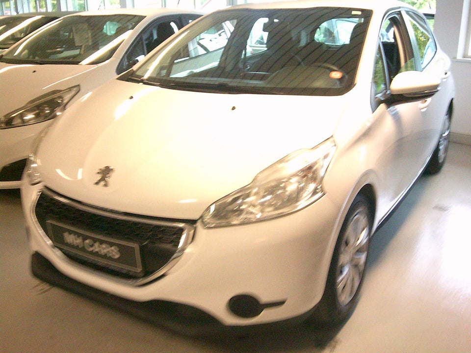 Peugeot 208 1,2 VTi Active 5d