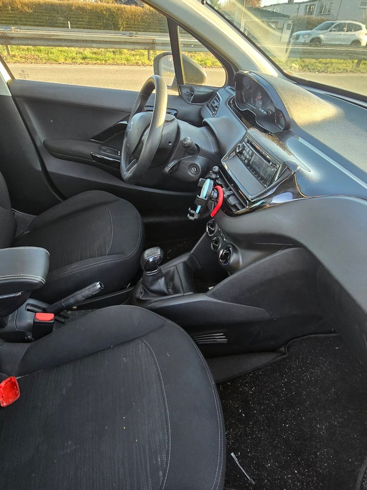 Peugeot 208 1,0 VTi Active 5d