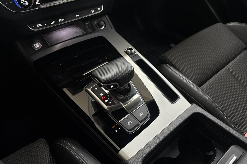 Audi Q5 50 TFSi e S-line quattro S-tr. 5d