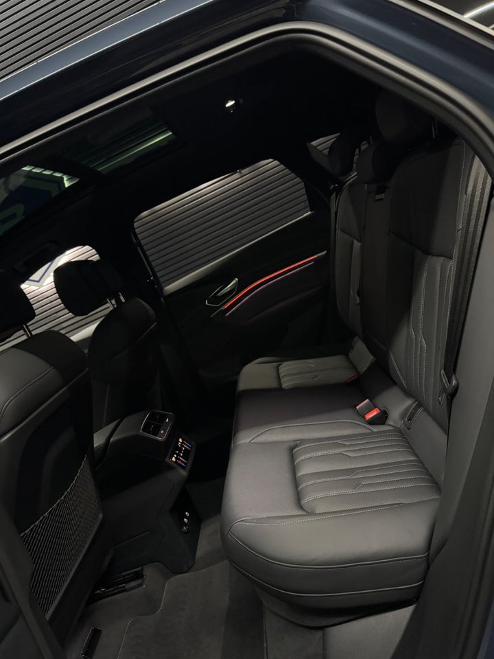 Audi SQ8 e-tron quattro 5d