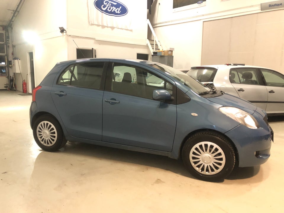 Toyota Yaris 1,3 Sol M/M 5d