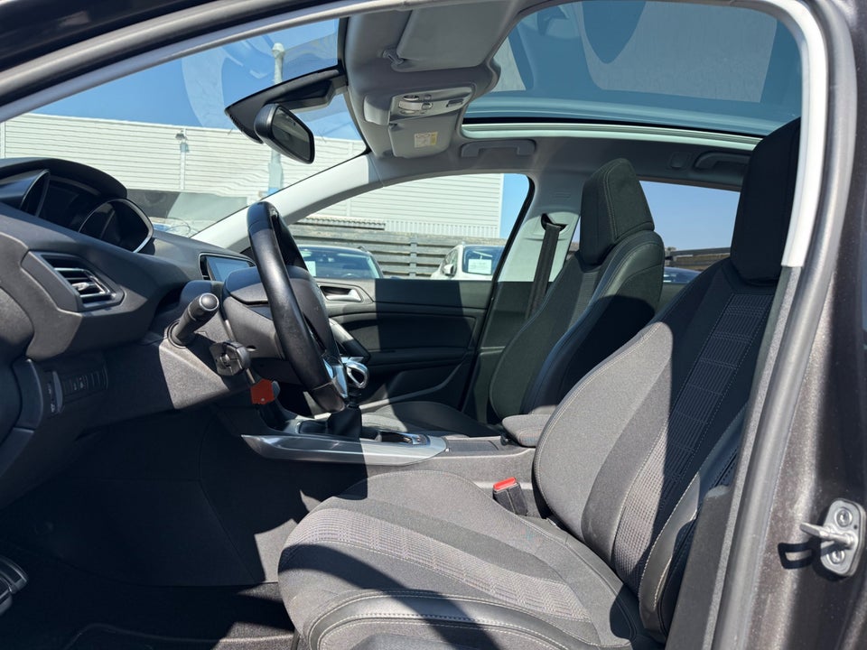Peugeot 308 1,6 BlueHDi 120 Allure SW 5d