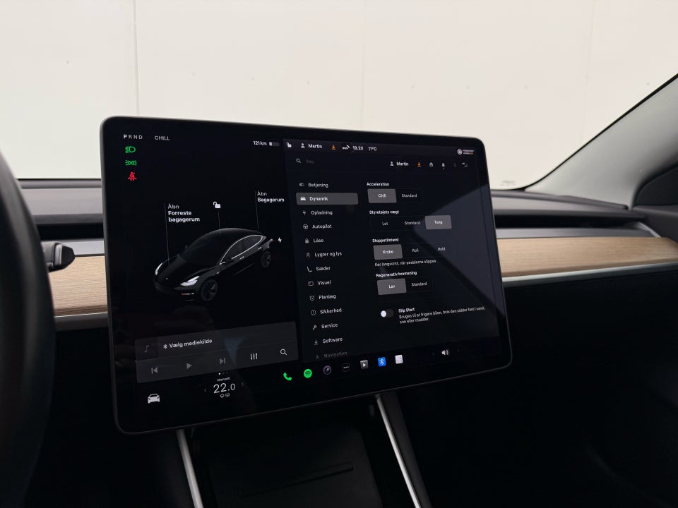 Tesla Model 3 Long Range AWD 4d