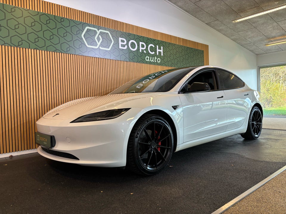 Tesla Model 3 RWD 4d