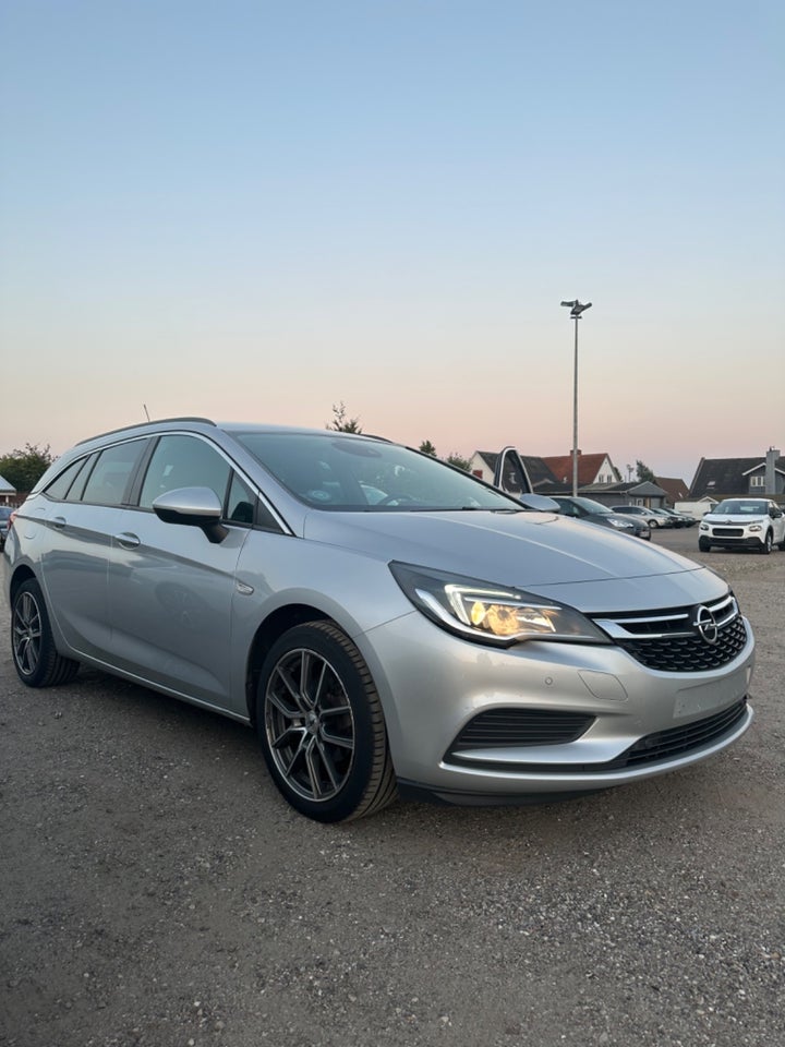 Opel Astra 1,6 CDTi 110 Enjoy Sports Tourer 5d