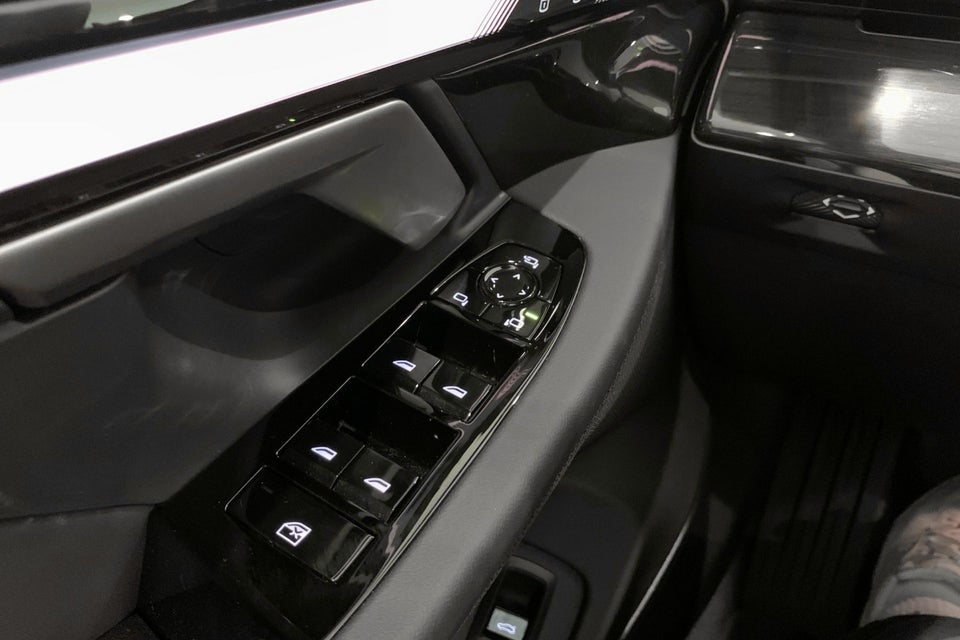 BMW i5 eDrive40 M-Sport 4d